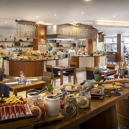 Valamar Riviera & (adults Only) Hotel 4*