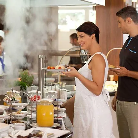 Hotel Valamar Riviera & (adults Only) Porec